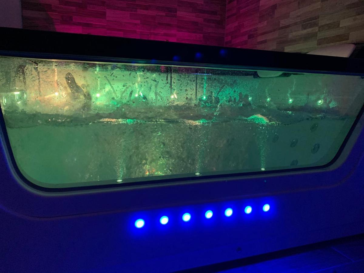 Appartement Cosy Jacuzzy Luxe Gare De 土伦 外观 照片