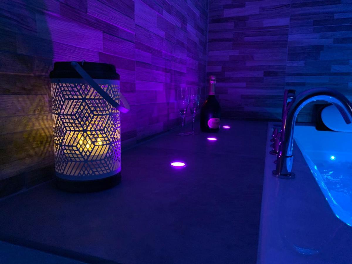Appartement Cosy Jacuzzy Luxe Gare De 土伦 外观 照片