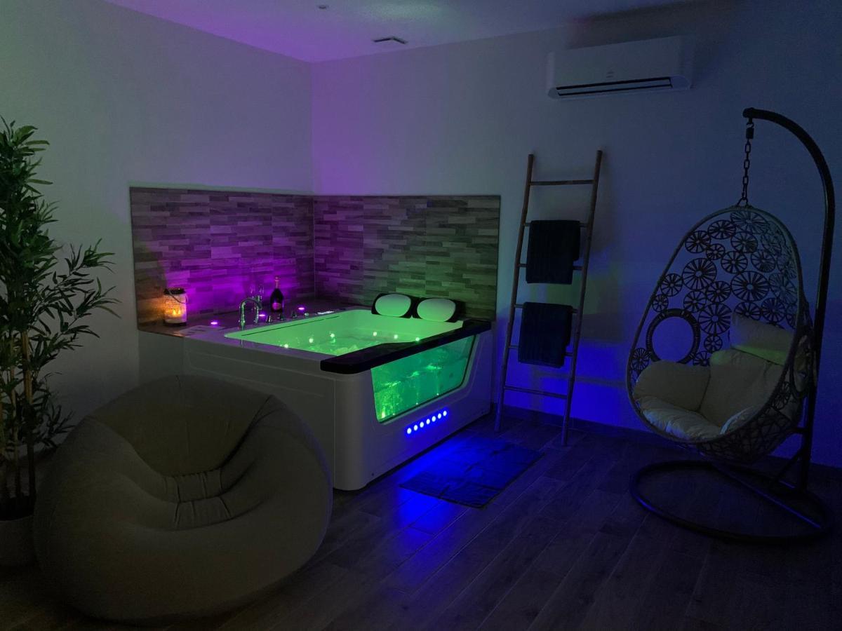 Appartement Cosy Jacuzzy Luxe Gare De 土伦 外观 照片